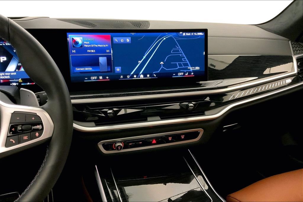 Certified 2025 BMW X7 M60i image 5