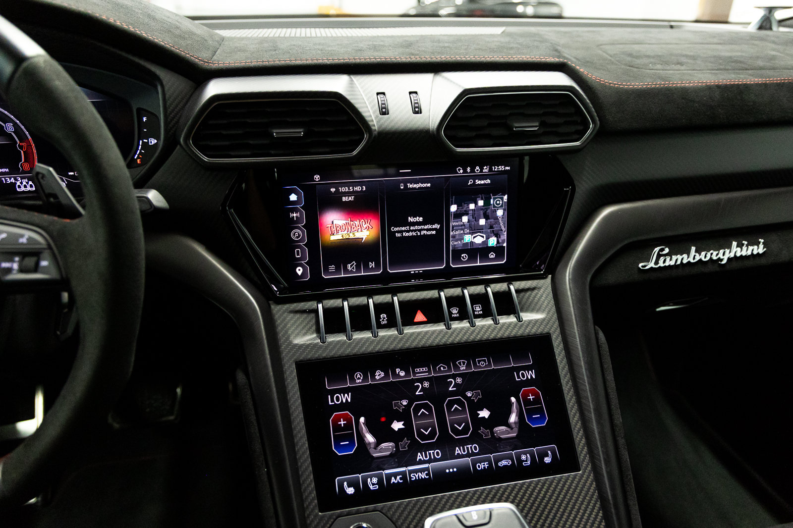 Used 2024 Lamborghini Urus Performante AWD/4WD image 50