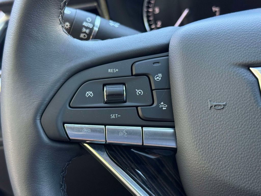 Used 2024 Cadillac XT6 Premium Luxury AWD/4WD image 34