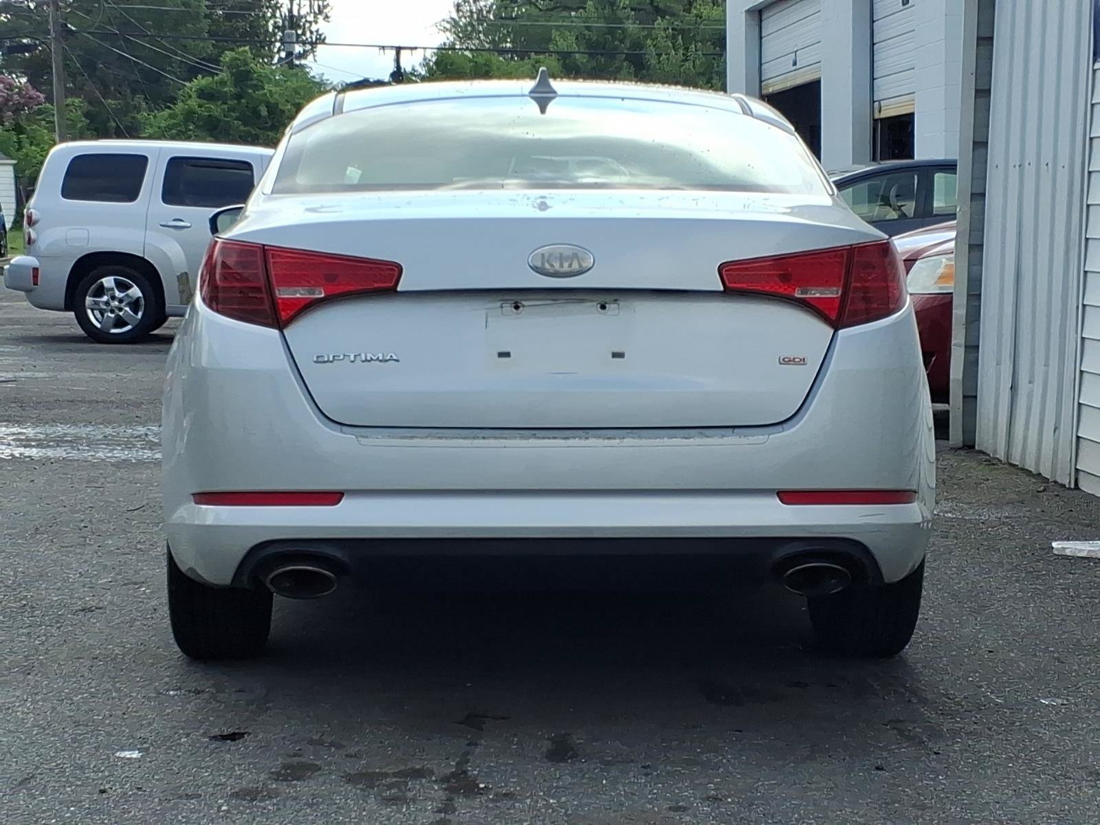 Used 2013 Kia Optima LX FWD image 4