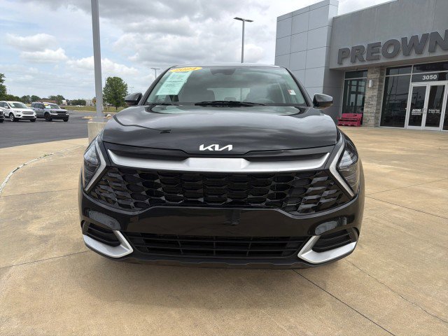 Used 2024 Kia Sportage LX image 9