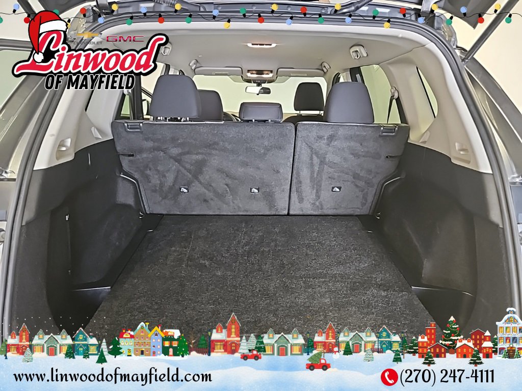 Used 2023 Nissan Rogue SV image 12