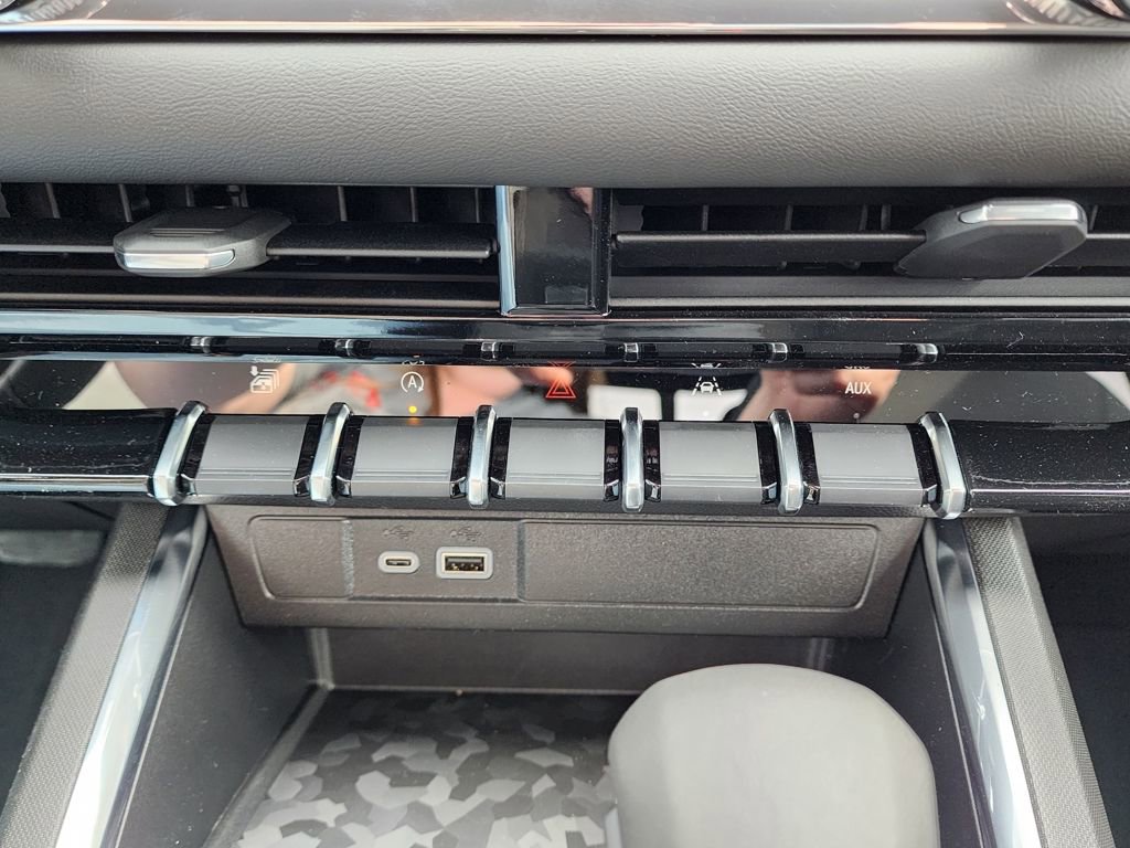New 2026 GMC Canyon Elevation w/ Convenience Package AWD/4WD image 29