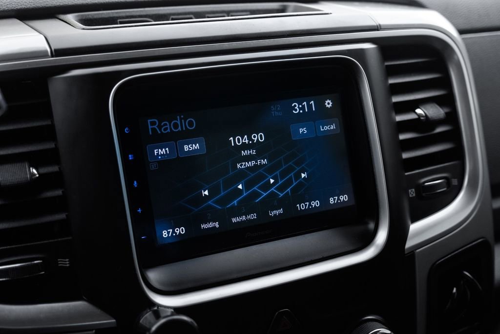 Used 2015 RAM 2500 SLT image 23