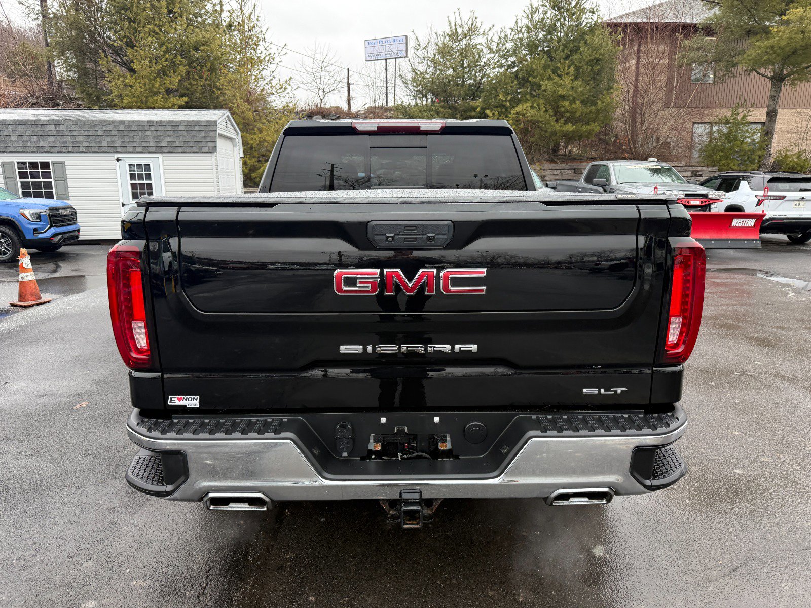 Used 2021 GMC Sierra 1500 SLT w/ SLT Premium Package image 4