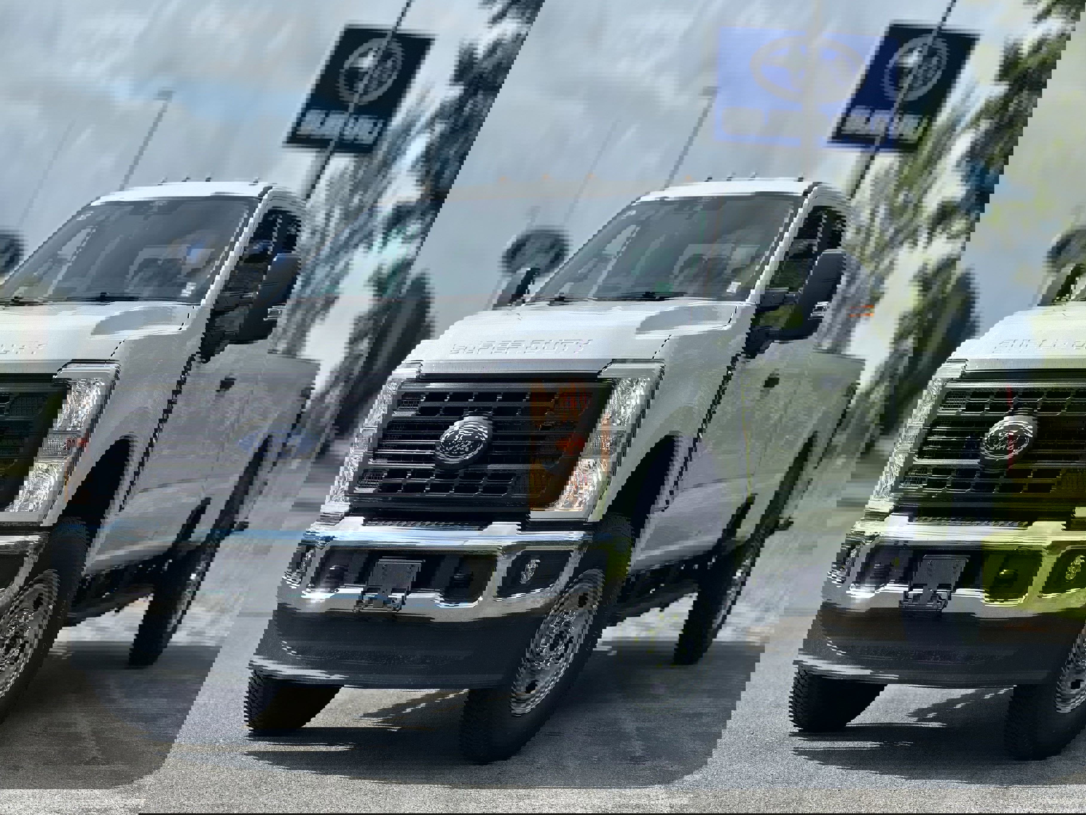 New 2025 Ford F250 XLT w/ 360-Degree Camera Package