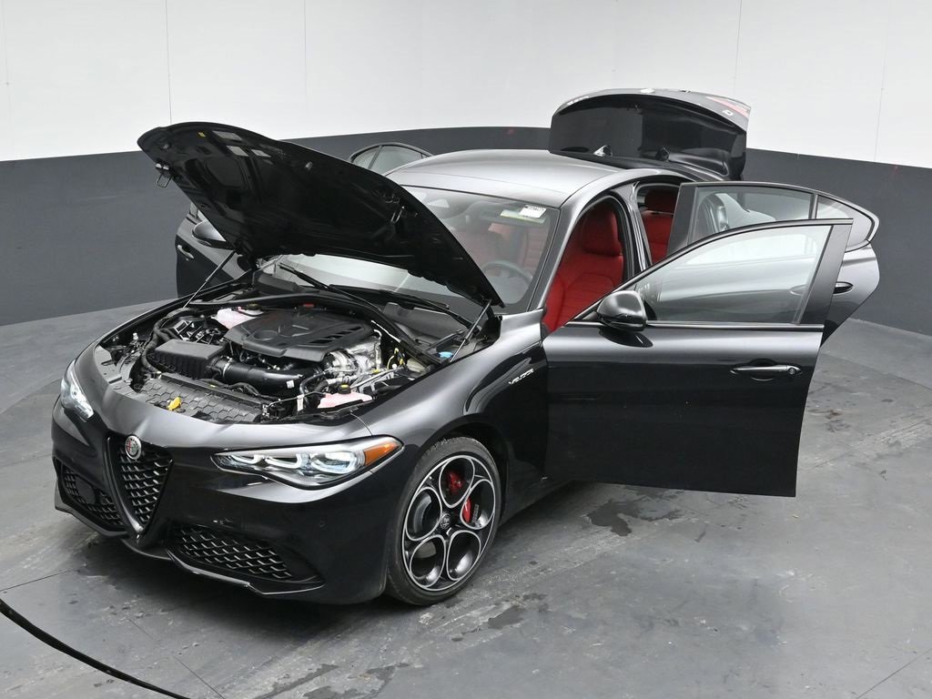 New 2026 Alfa Romeo Giulia AWD w/ Driving Assist Package image 54