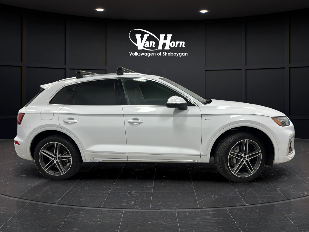 Used 2025 Audi Q5 e Premium Plus w/ Premium Plus Package AWD/4WD image 8