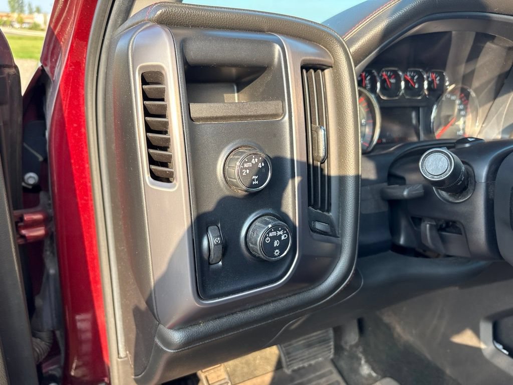 Used 2016 GMC Sierra 1500 SLT w/ All-Terrain Package AWD/4WD image 17