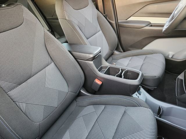 New 2027 Chevrolet Bolt LT w/ Comfort Package image 27