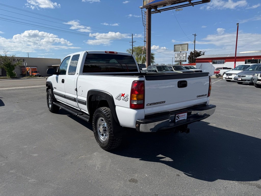 Used 2001 Chevrolet Silverado 2500 LS AWD/4WD image 4