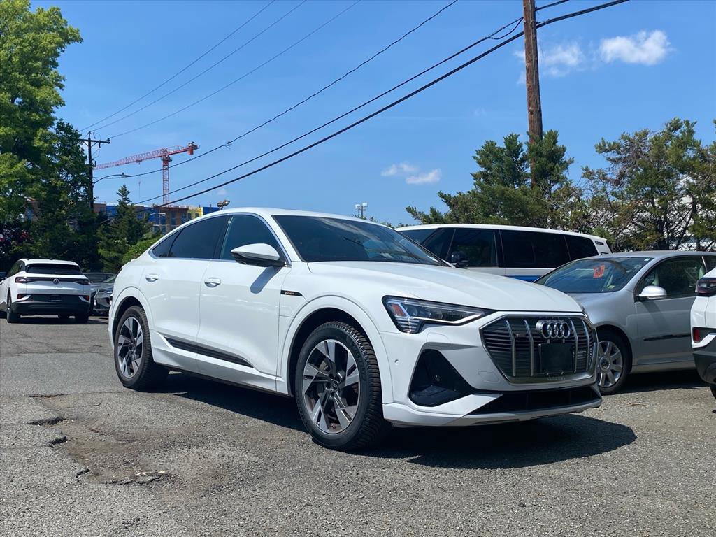 Used 2023 Audi e-tron Premium Plus w/ Premium Plus Package