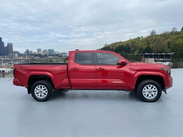 Used 2024 Toyota Tacoma SR5 AWD/4WD image 2