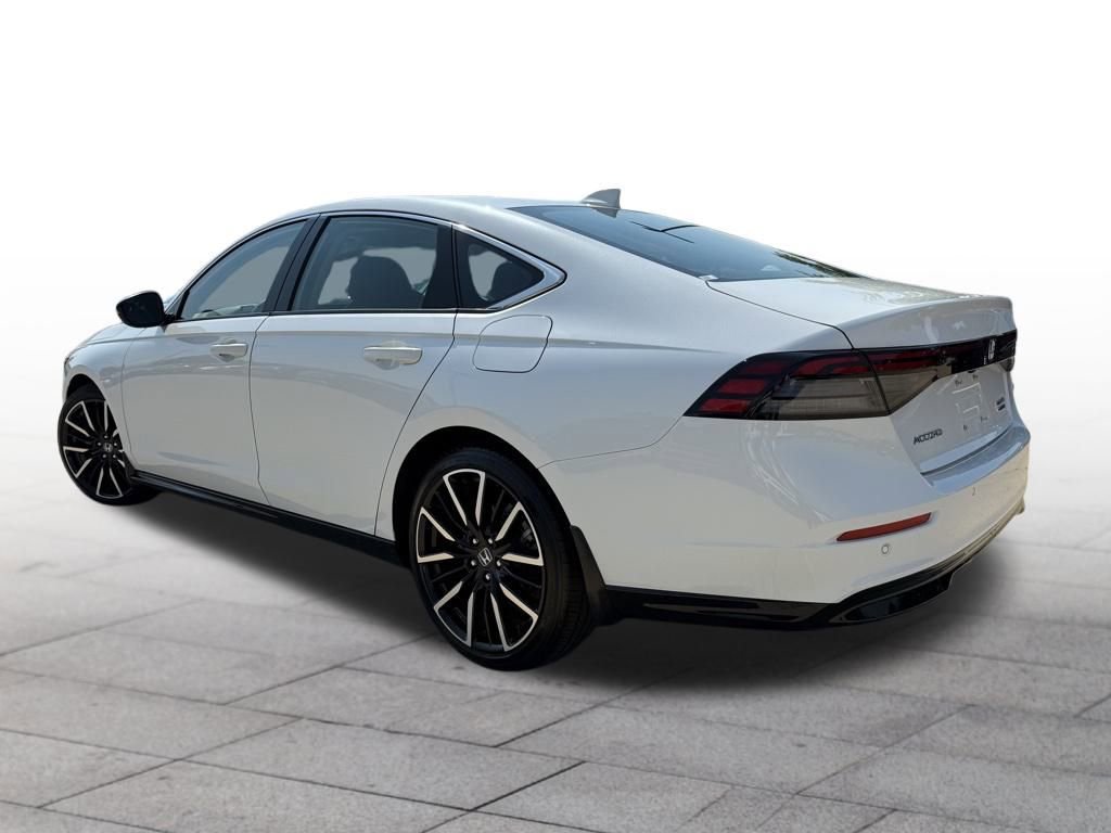 Used 2024 Honda Accord Touring image 4