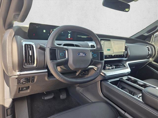New 2027 Ford Expedition Platinum w/ Stealth Performance Package AWD/4WD image 3
