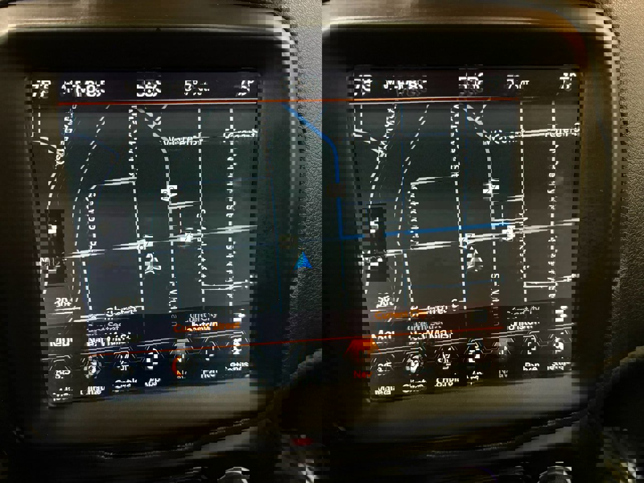 Used 2022 Jeep Renegade Latitude w/ Sun/Sound Group image 19