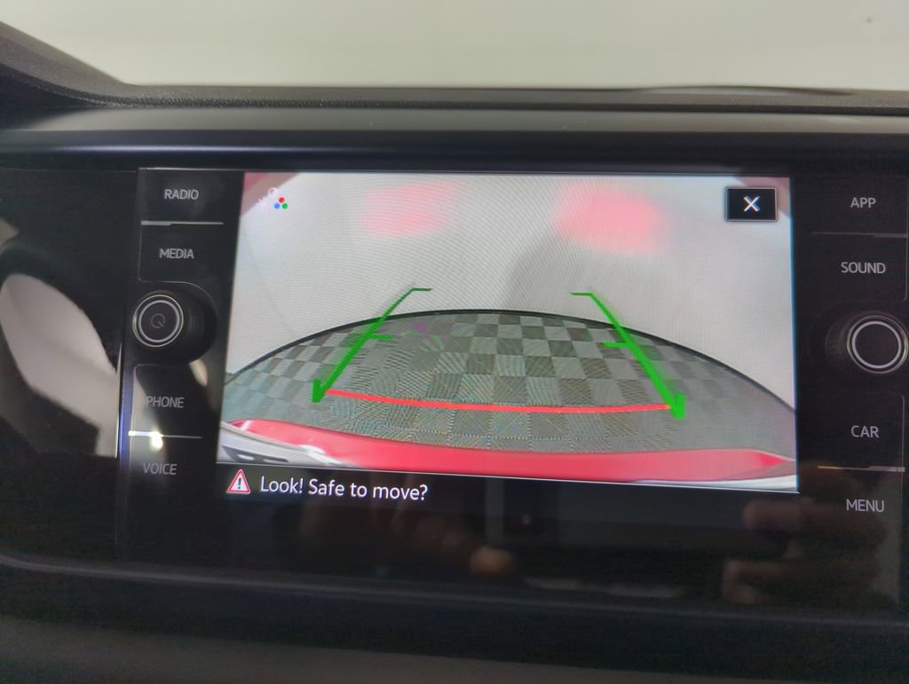 Used 2022 Volkswagen Taos SE image 15