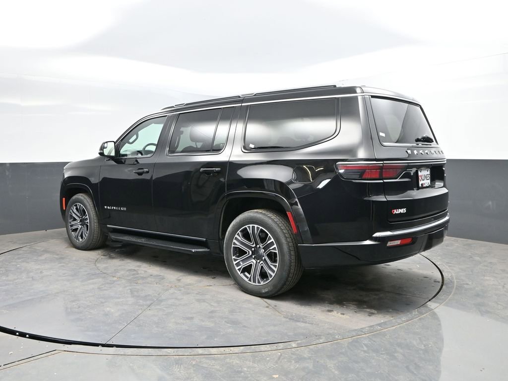 Used 2024 Jeep Wagoneer Series II w/ Flexible Seating Group AWD/4WD image 7
