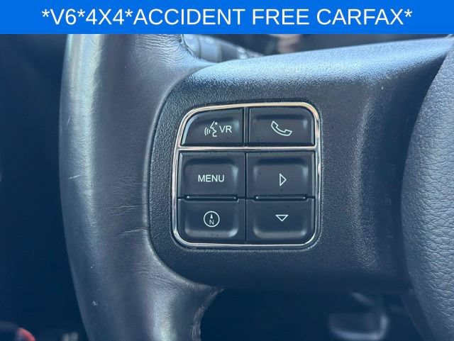 Used 2017 Jeep Wrangler Unlimited Sahara w/ Connectivity Group AWD/4WD image 30