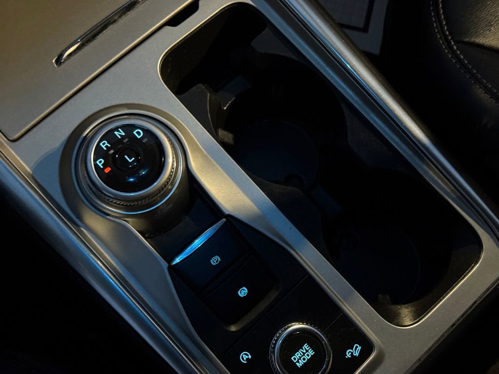 Used 2023 Ford Explorer XLT w/ Equipment Group 202A image 27