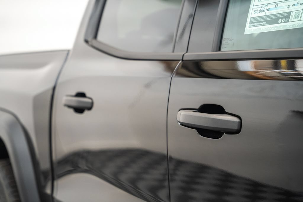 New 2026 Chevrolet Colorado Trail Boss AWD/4WD image 14
