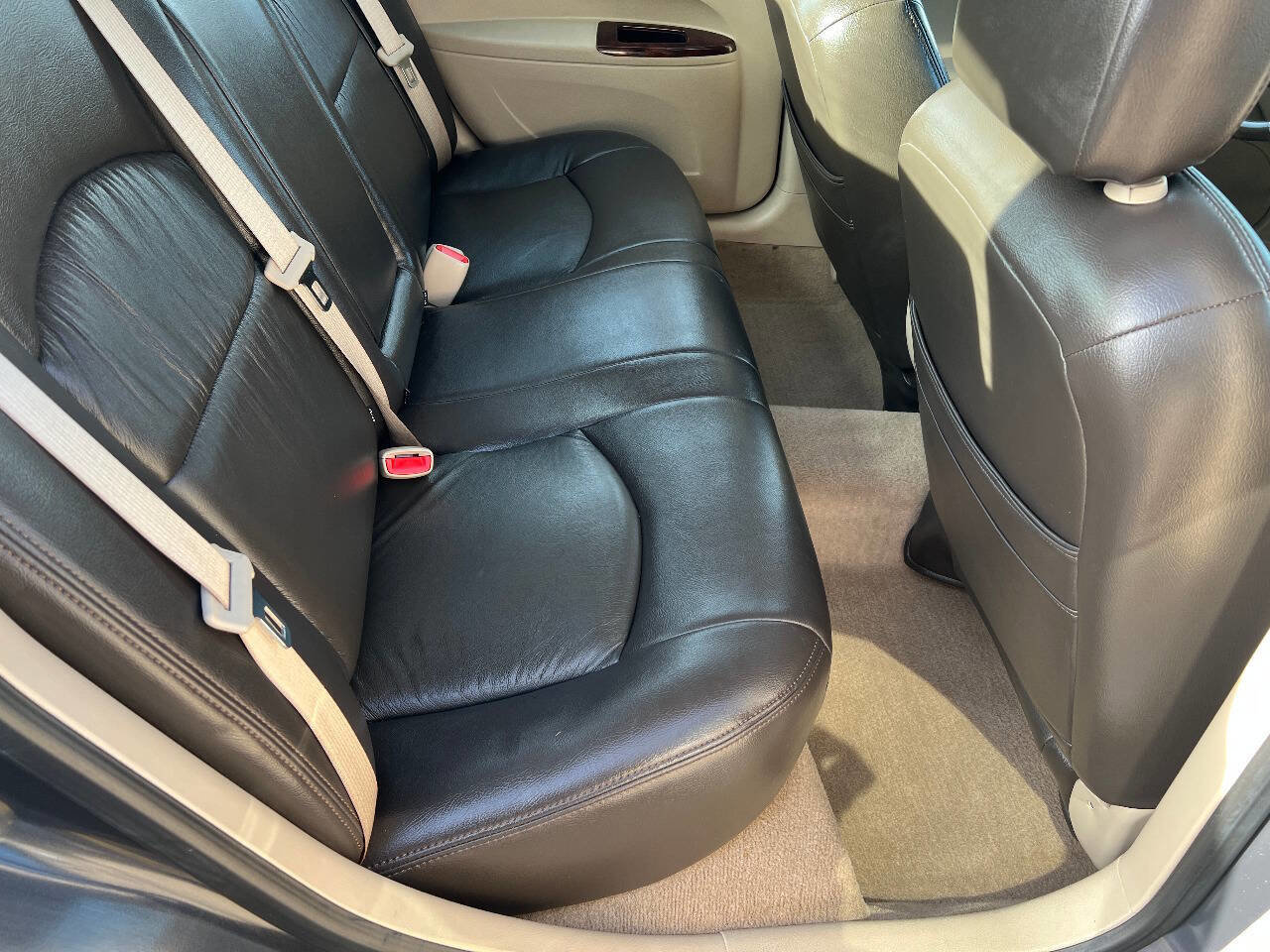 Used 2009 Buick LaCrosse CX image 23