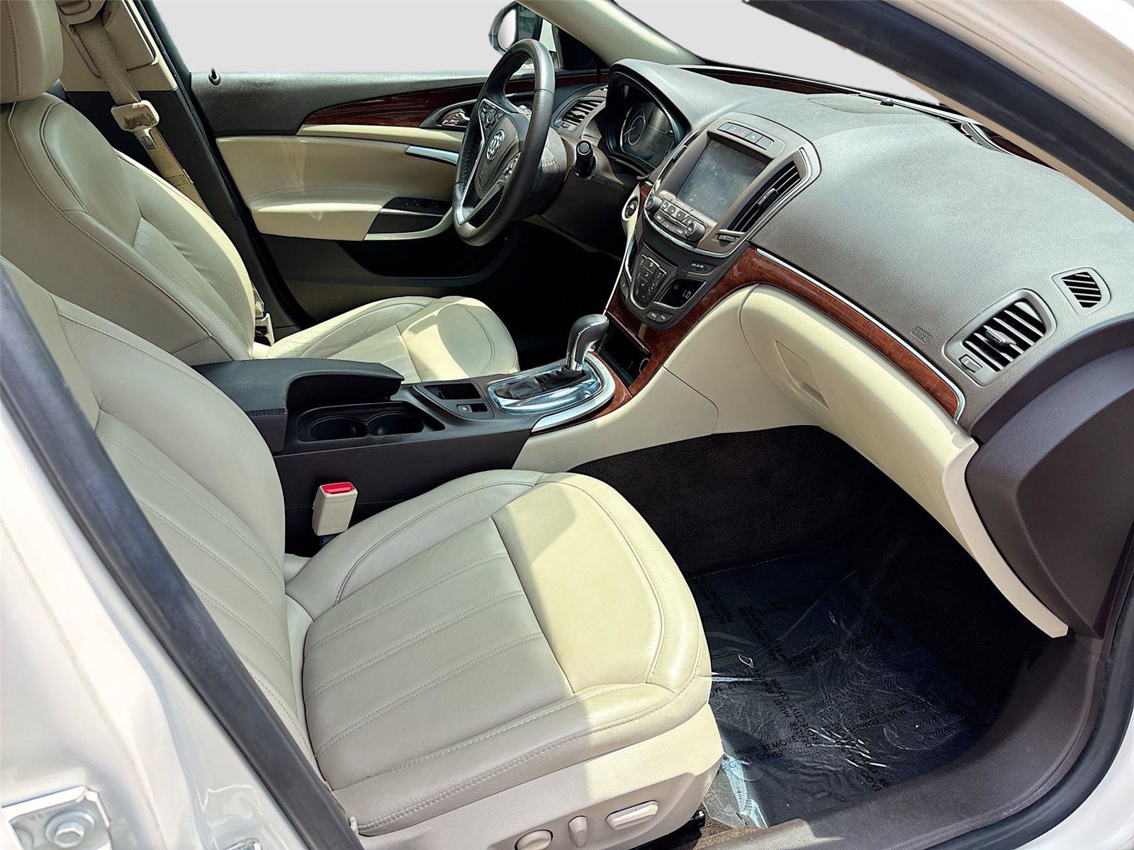 Used 2015 Buick Regal Premium w/ Experience Buick Package AWD/4WD image 28