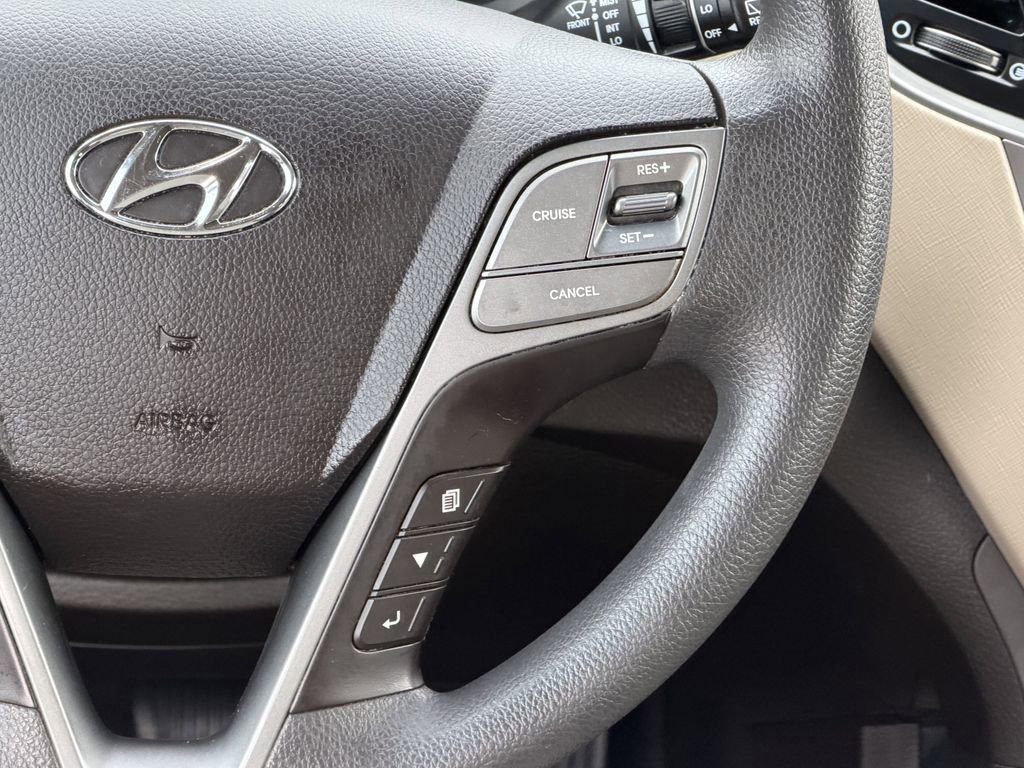 Used 2017 Hyundai Santa Fe Sport image 19