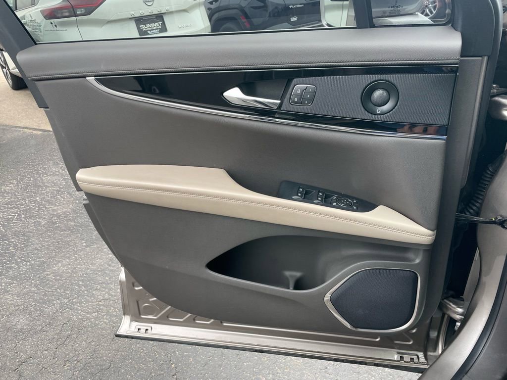 Used 2021 Lincoln Nautilus Reserve w/ Cargo Utility Package image 59