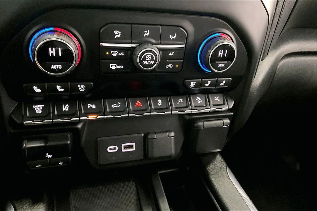 Used 2021 Chevrolet Silverado 2500 LTZ w/ LTZ Plus Package image 16