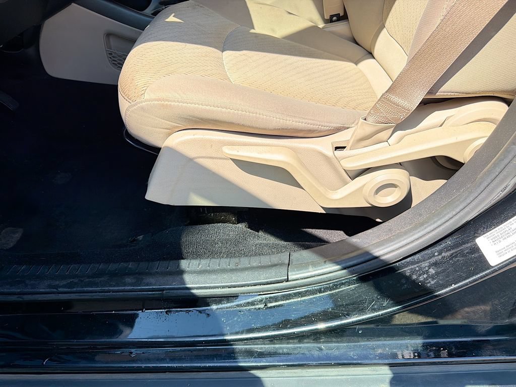 Used 2015 Dodge Journey American Value Package w/ Flexible Seating Group FWD image 28