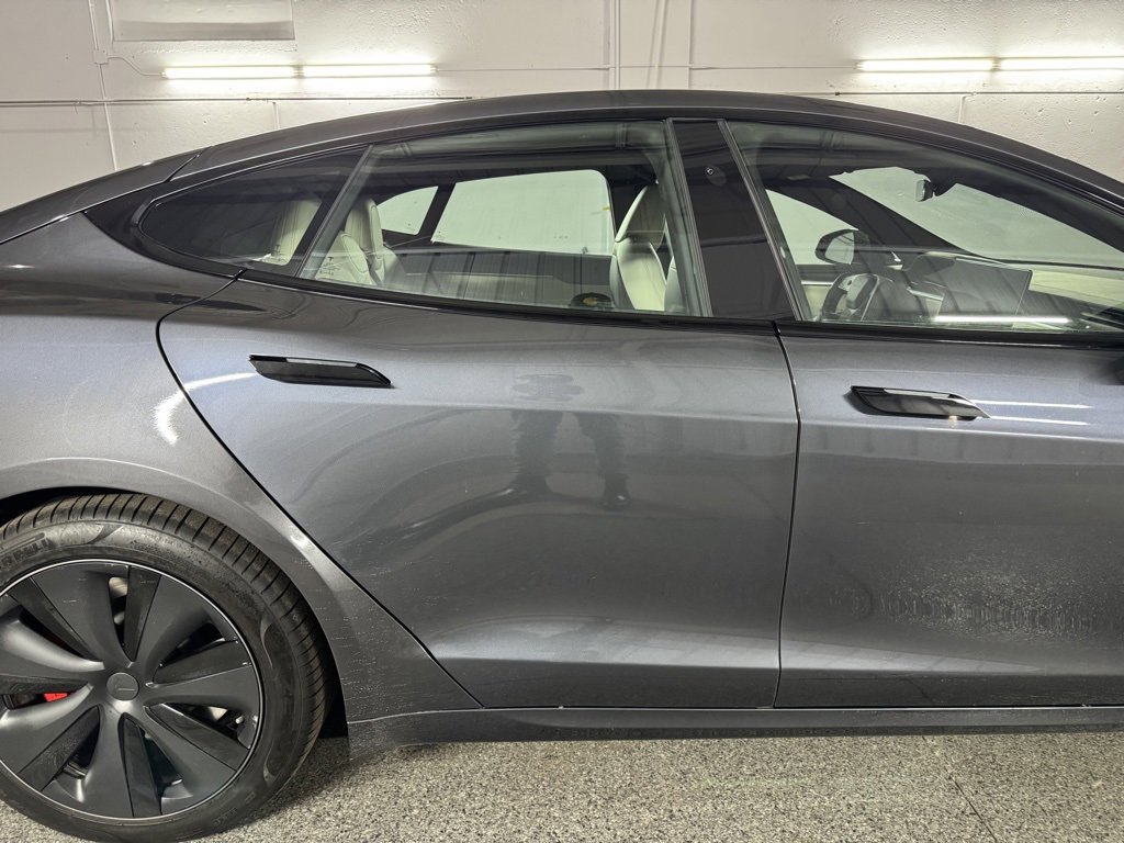 Used 2021 Tesla Model S Plaid image 7