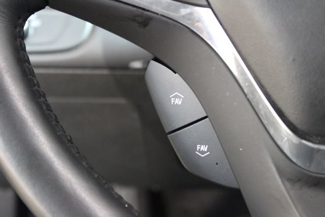 Used 2016 Chevrolet Volt Premier w/ Driver Confidence Package FWD image 13