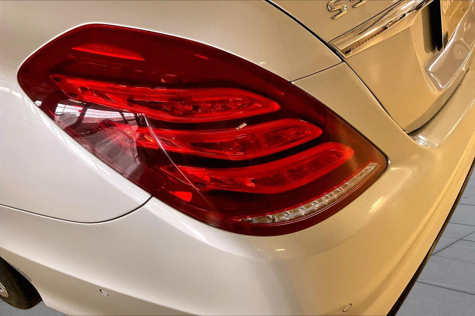 Used 2016 Mercedes-Benz S 550 Sedan image 26