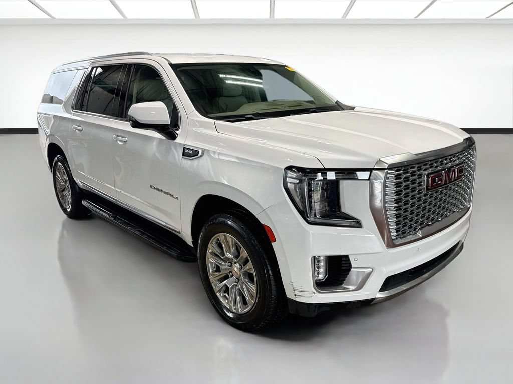 Used 2021 GMC Yukon XL Denali AWD/4WD image 3