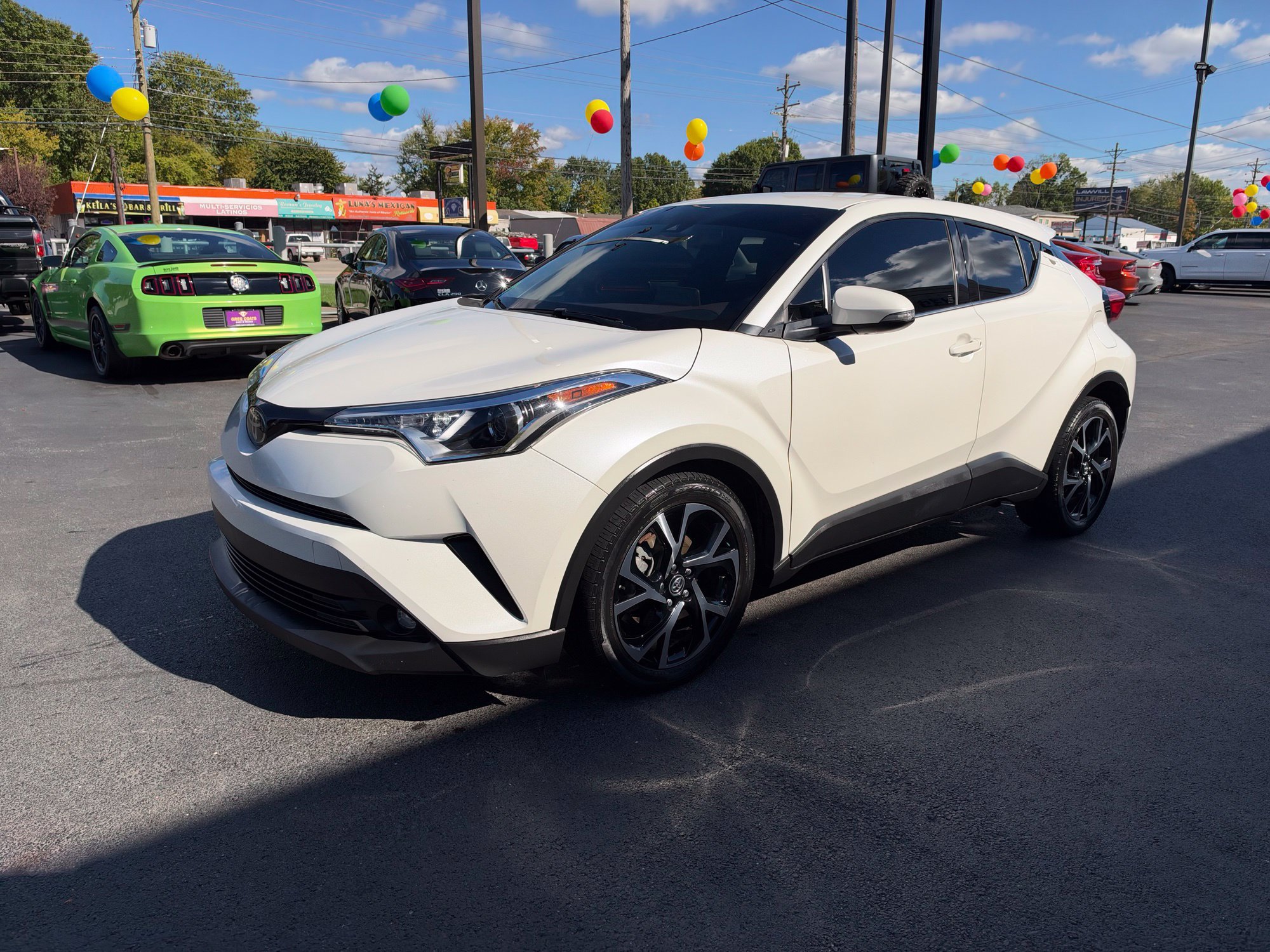 Used 2019 Toyota C-HR Limited FWD image 3