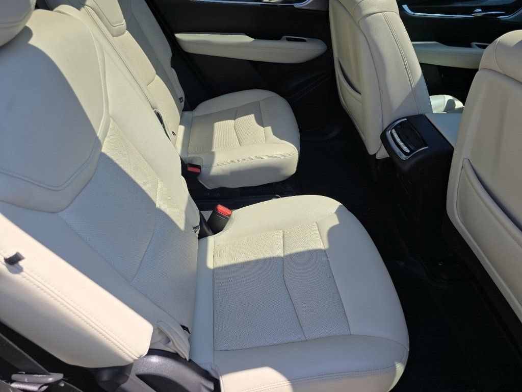 Certified 2021 Cadillac XT6 Sport AWD/4WD image 26