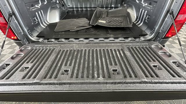 Used 2022 Chevrolet Colorado Z71 AWD/4WD image 27