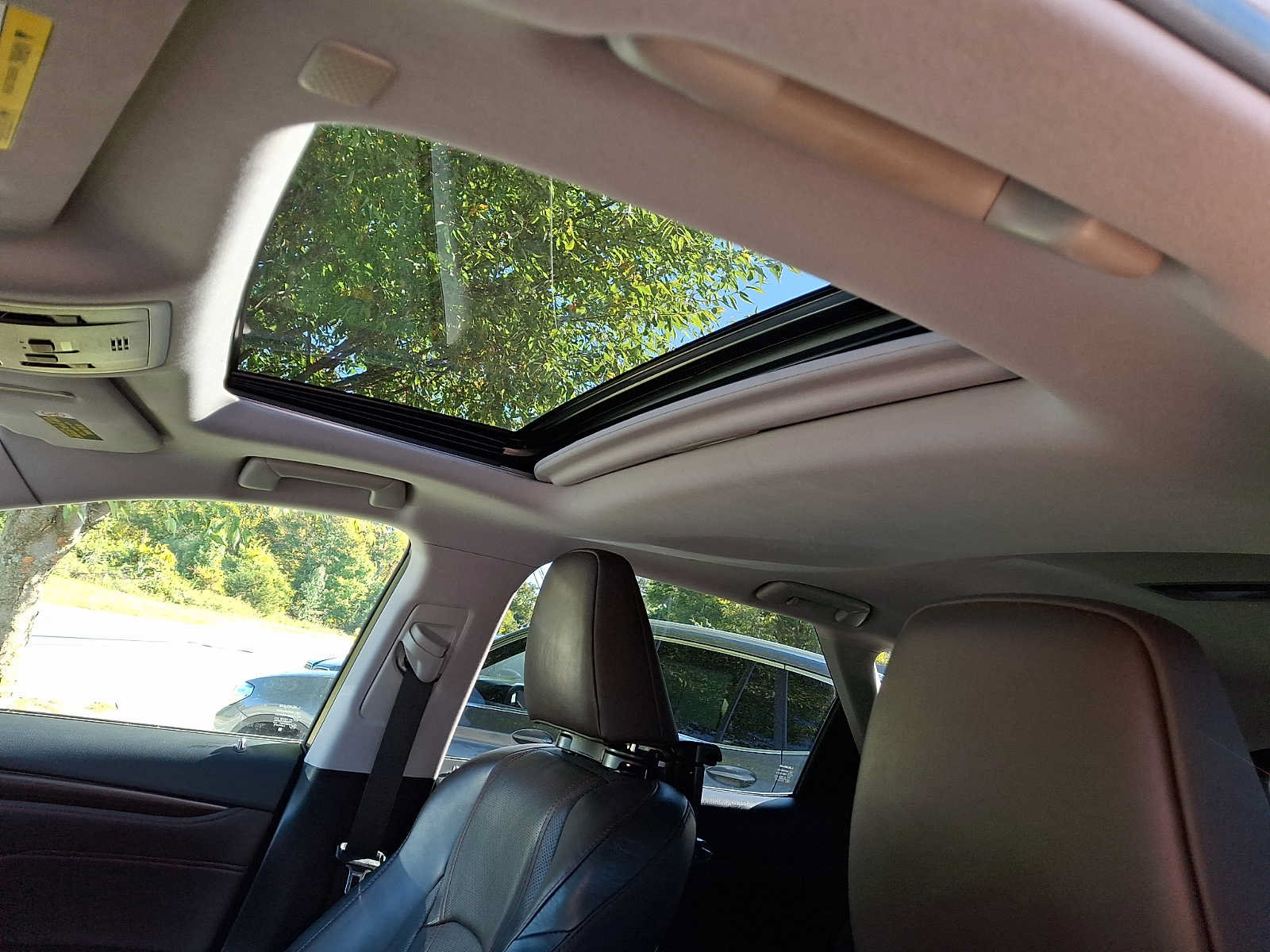 Used 2018 Lexus RX 350L AWD image 15