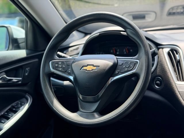 Used 2024 Chevrolet Malibu LT FWD image 23