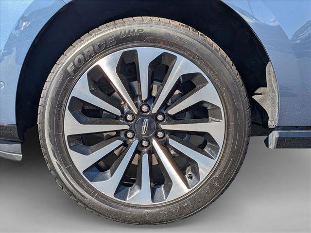 Used 2023 Lincoln Navigator L Reserve image 22