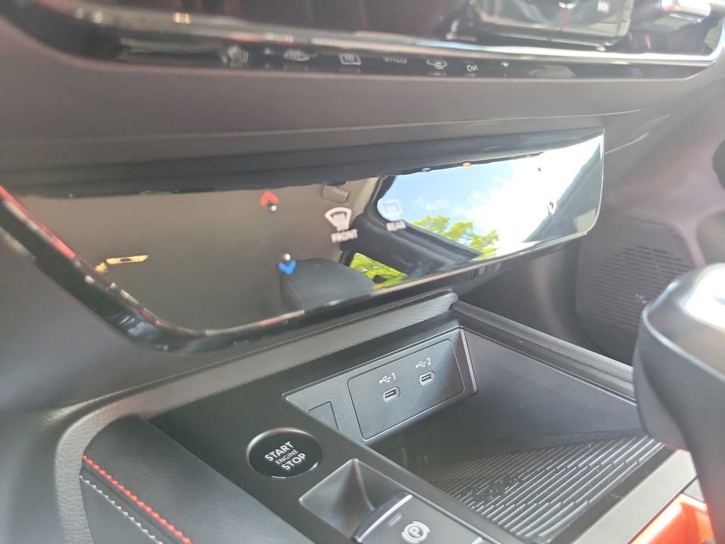 Certified 2025 Nissan Kicks SR image 41