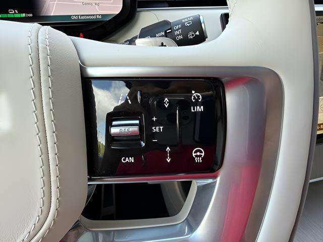 New 2026 Land Rover Range Rover SE image 22