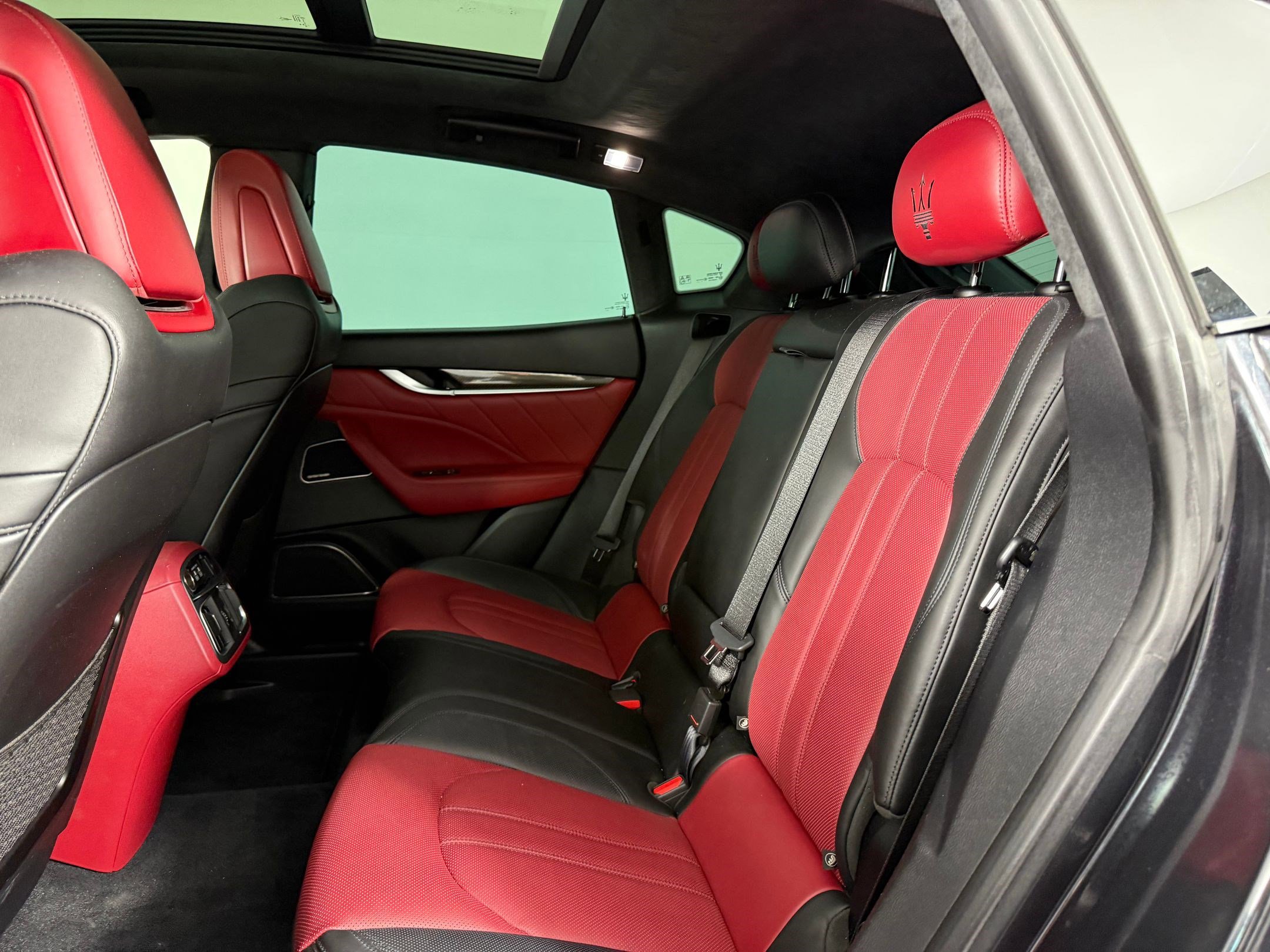 Used 2020 Maserati Levante S GranSport image 16