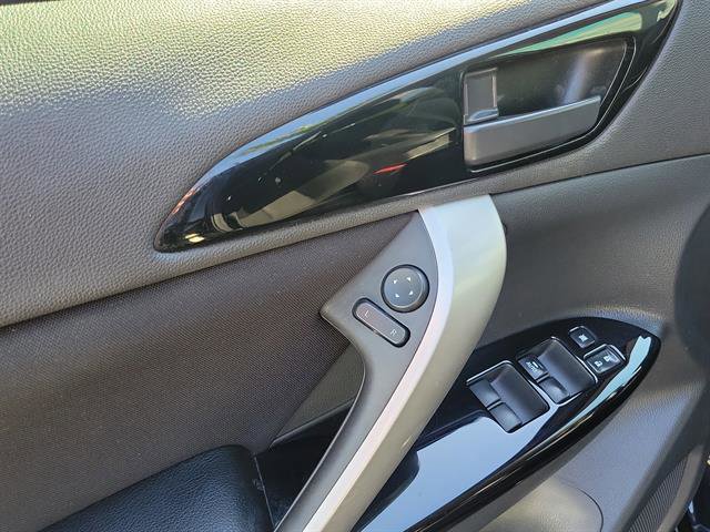 Used 2022 Mitsubishi Eclipse Cross LE image 36