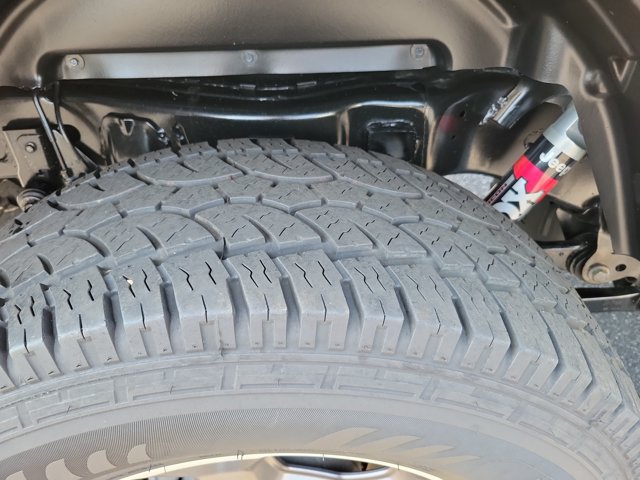 Used 2022 Jeep Gladiator Rubicon w/ Cold Weather Group AWD/4WD image 11