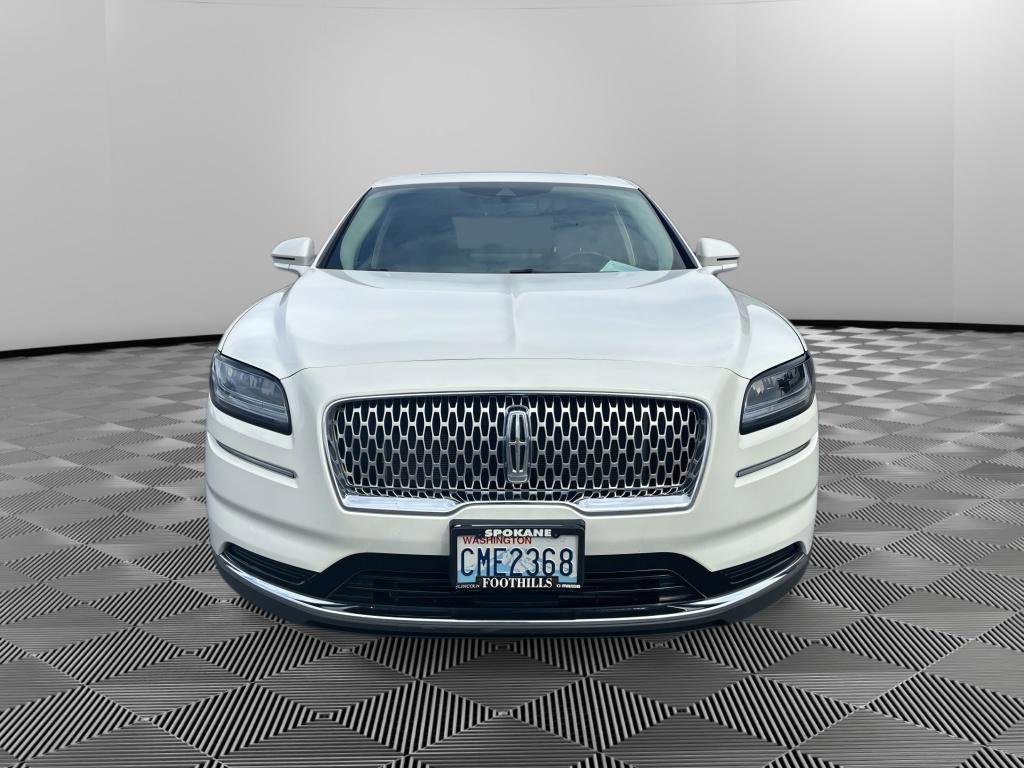 Used 2023 Lincoln Nautilus Reserve image 2