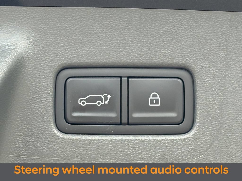 Certified 2025 Hyundai Santa Fe SEL FWD image 9