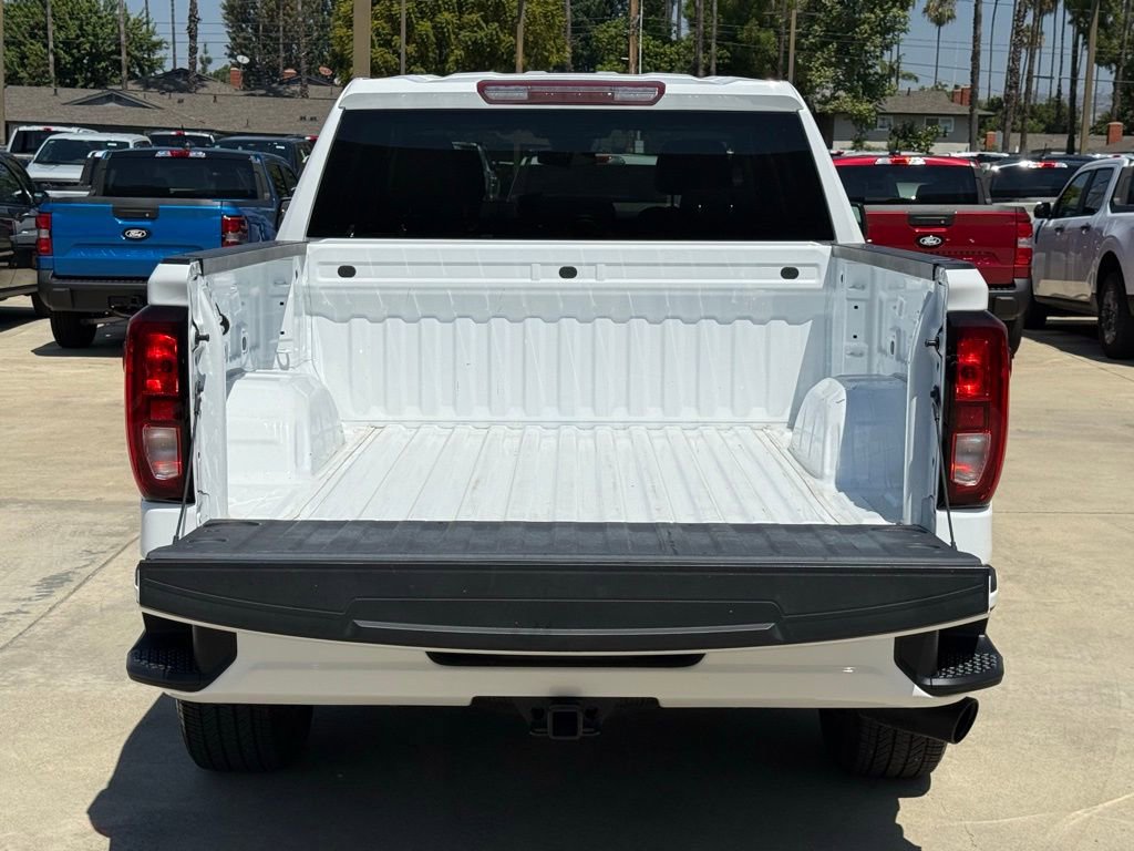 Used 2024 GMC Sierra 1500 Elevation w/ LPO, Elevation Black Package AWD/4WD image 14
