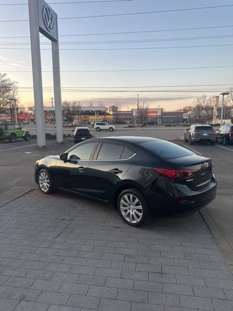 Used 2018 MAZDA MAZDA3 Touring image 19
